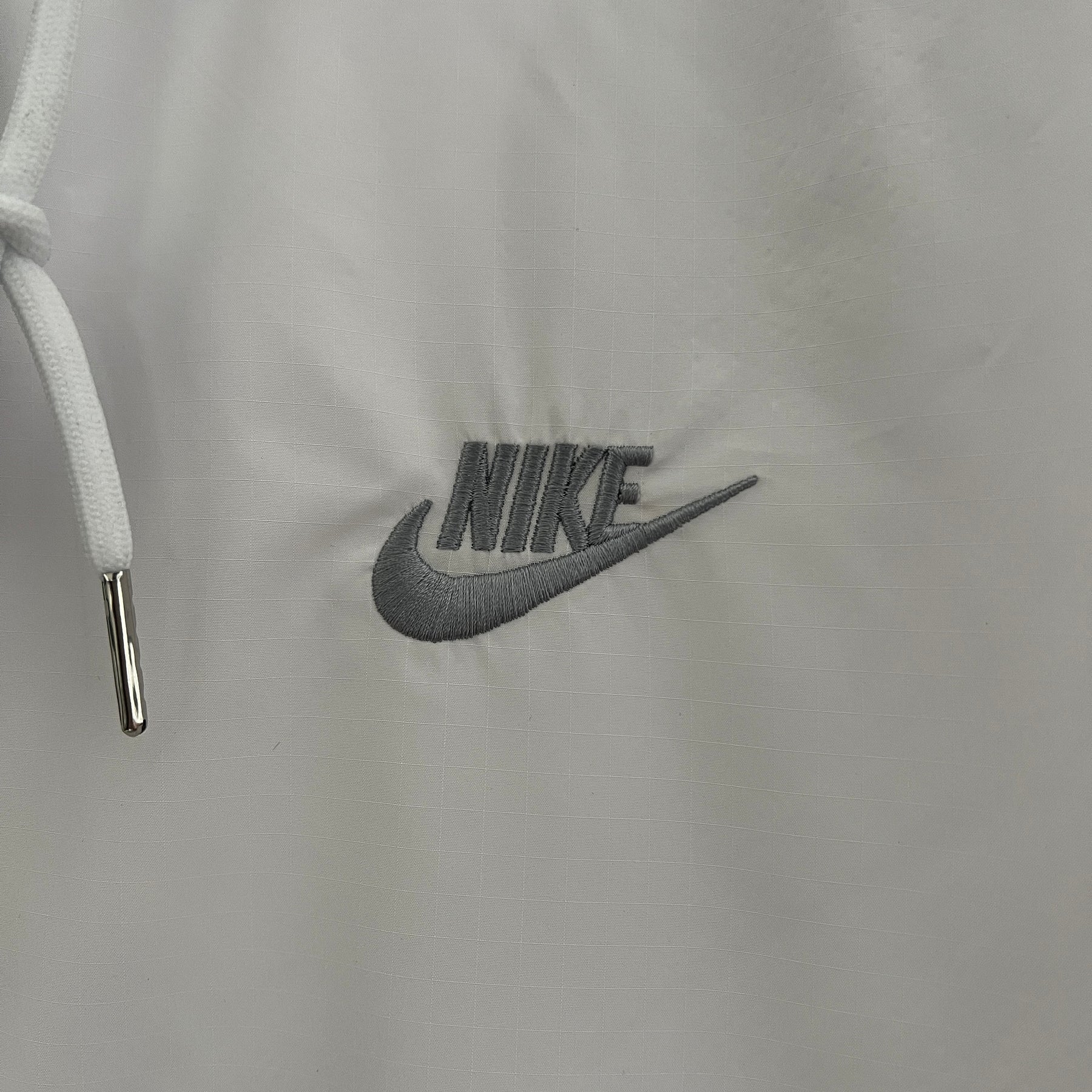 Jaqueta Corta-Vento - Nike 2024 branco com capuz