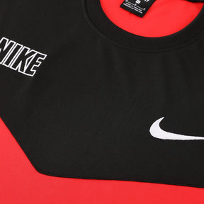 Conjunto - Nike Repeat Preto E Vermelho