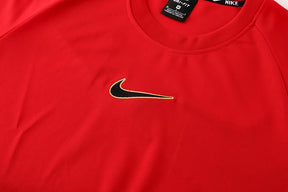Conjunto 2026 - Nike Camisa + Short - Vermelho