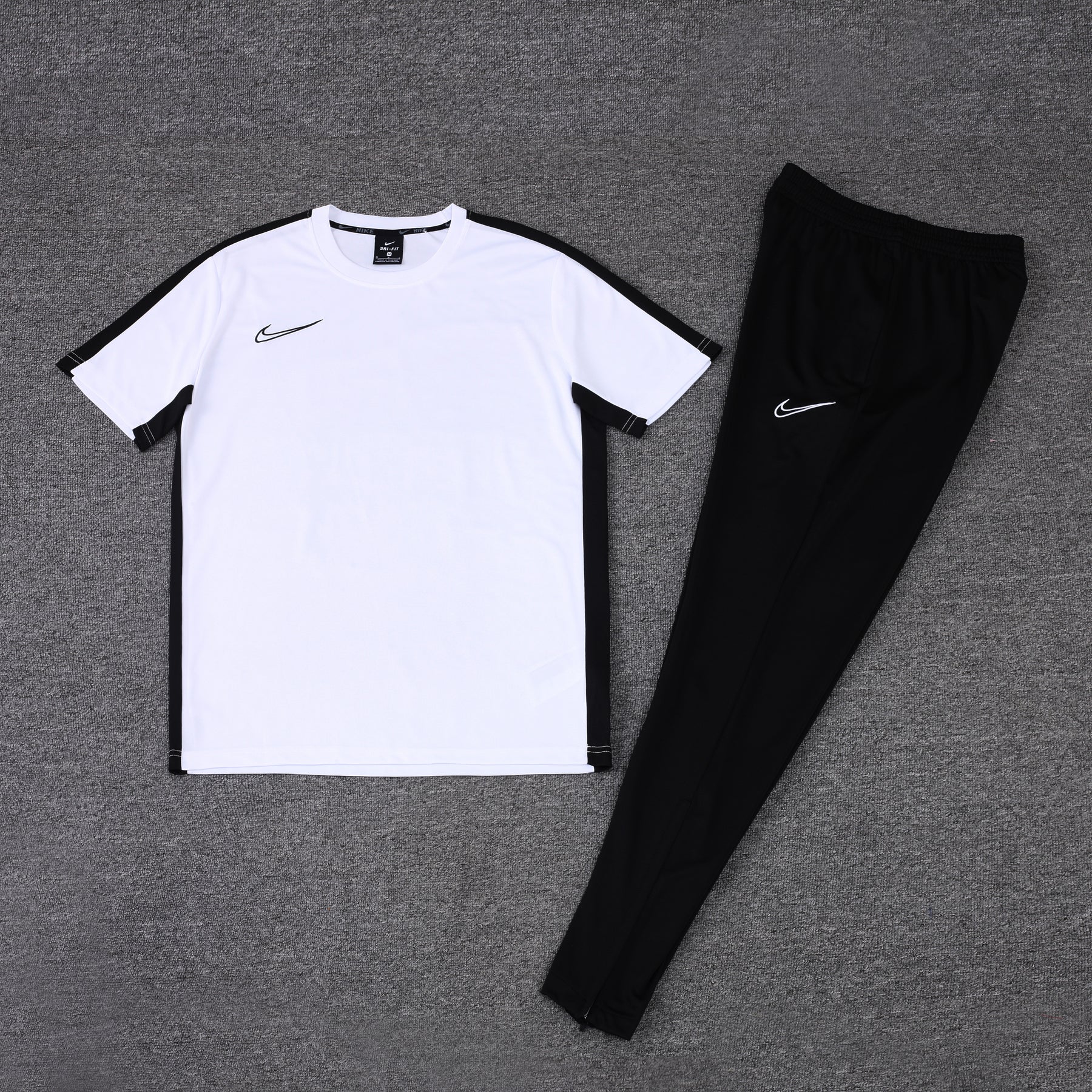 Conjunto Camisa + Calça - Nike Branco com preto