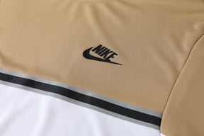 Conjunto Camisa + Calça - Nike Marrom com branco