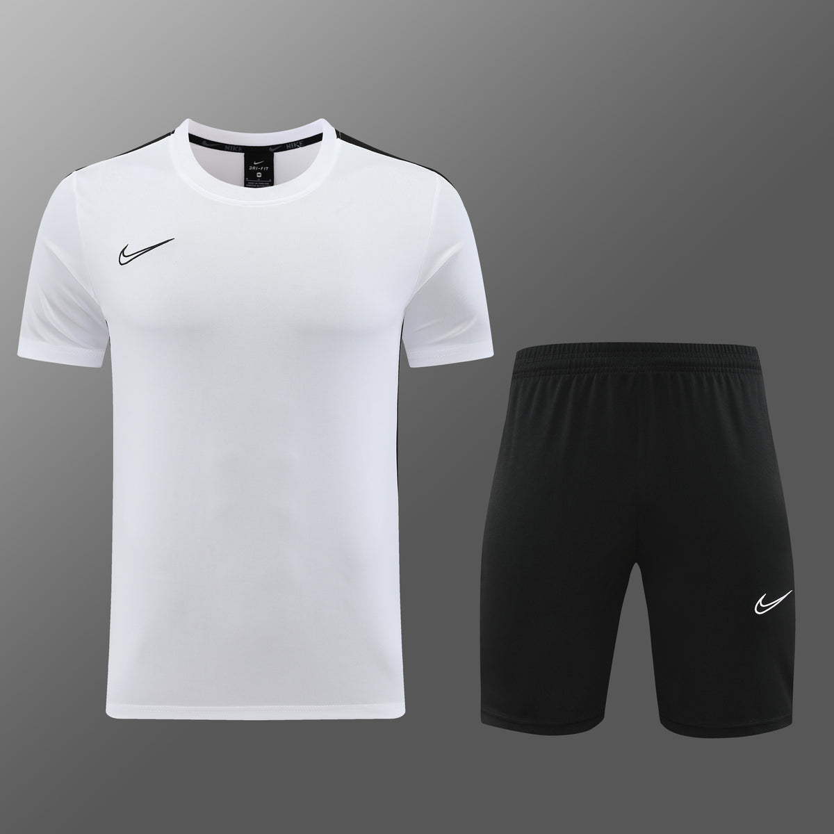 Conjunto - Nike Camisa+Short Branco com preto II