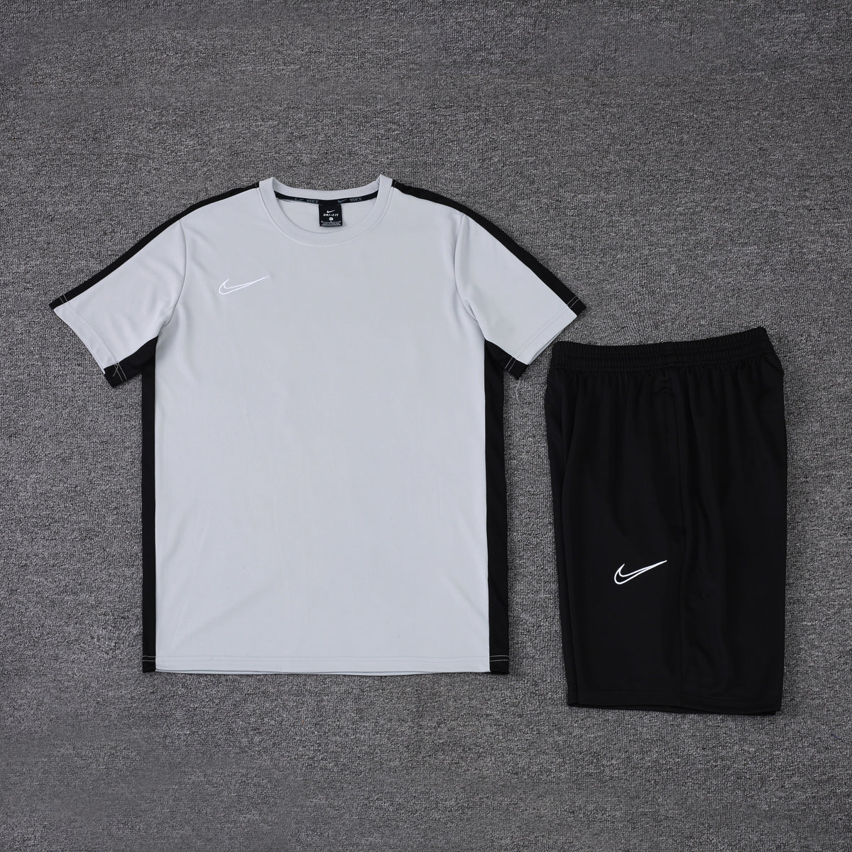 Conjunto - Nike Camisa+Short Cinza com preto II