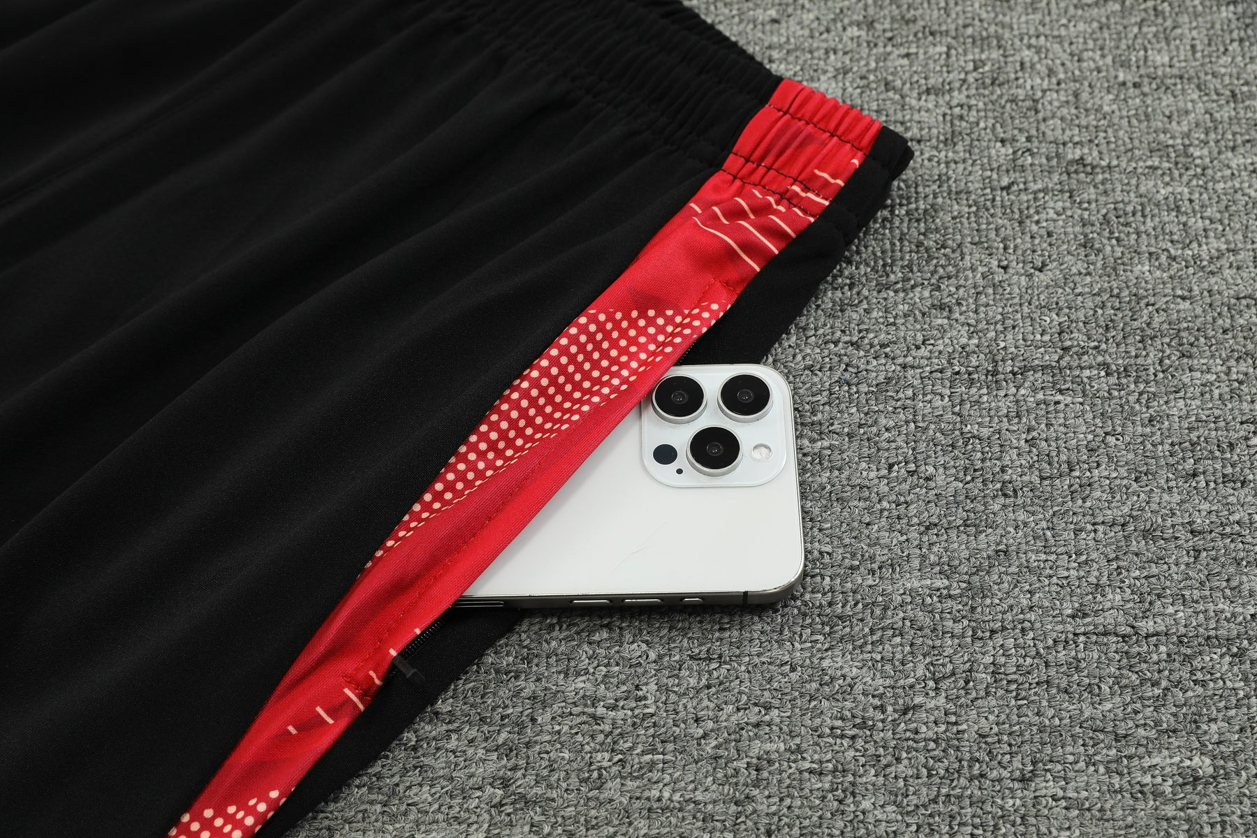 Conjunto Blusa + Calça - Adidas Vermelho, laranja e preto