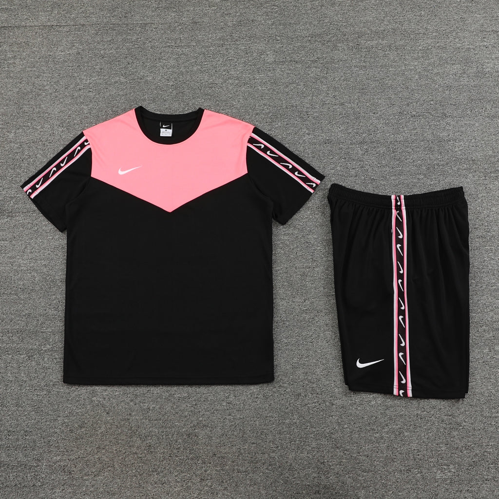 Conjunto de Treino - Nike Future Preto com Rosa