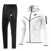 Conjunto Nike: Tech Fleece – Branco