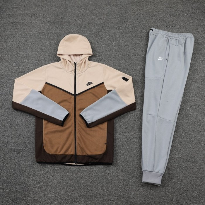 Conjunto Nike: Tech Fleece – Marrom Escuro/Claro